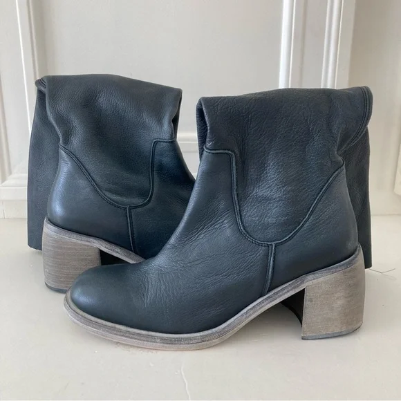 Free People Essential Tall Slouch Boots Black Leather Sz 40 - Picture 2 of 10